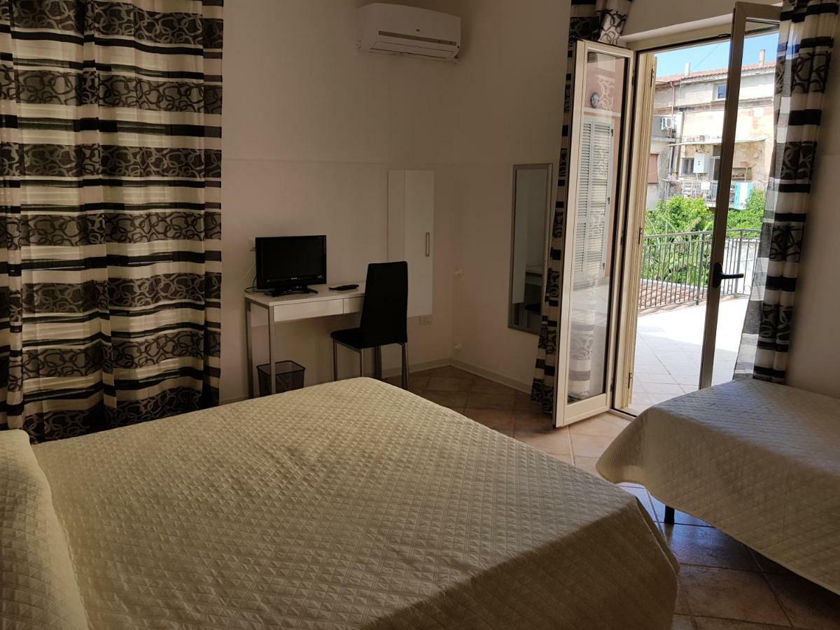B&B Dimora Del Centro Scalea Kültér fotó