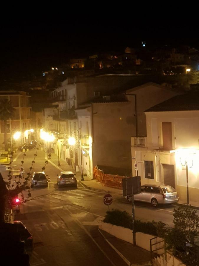 B&B Dimora Del Centro Scalea Kültér fotó